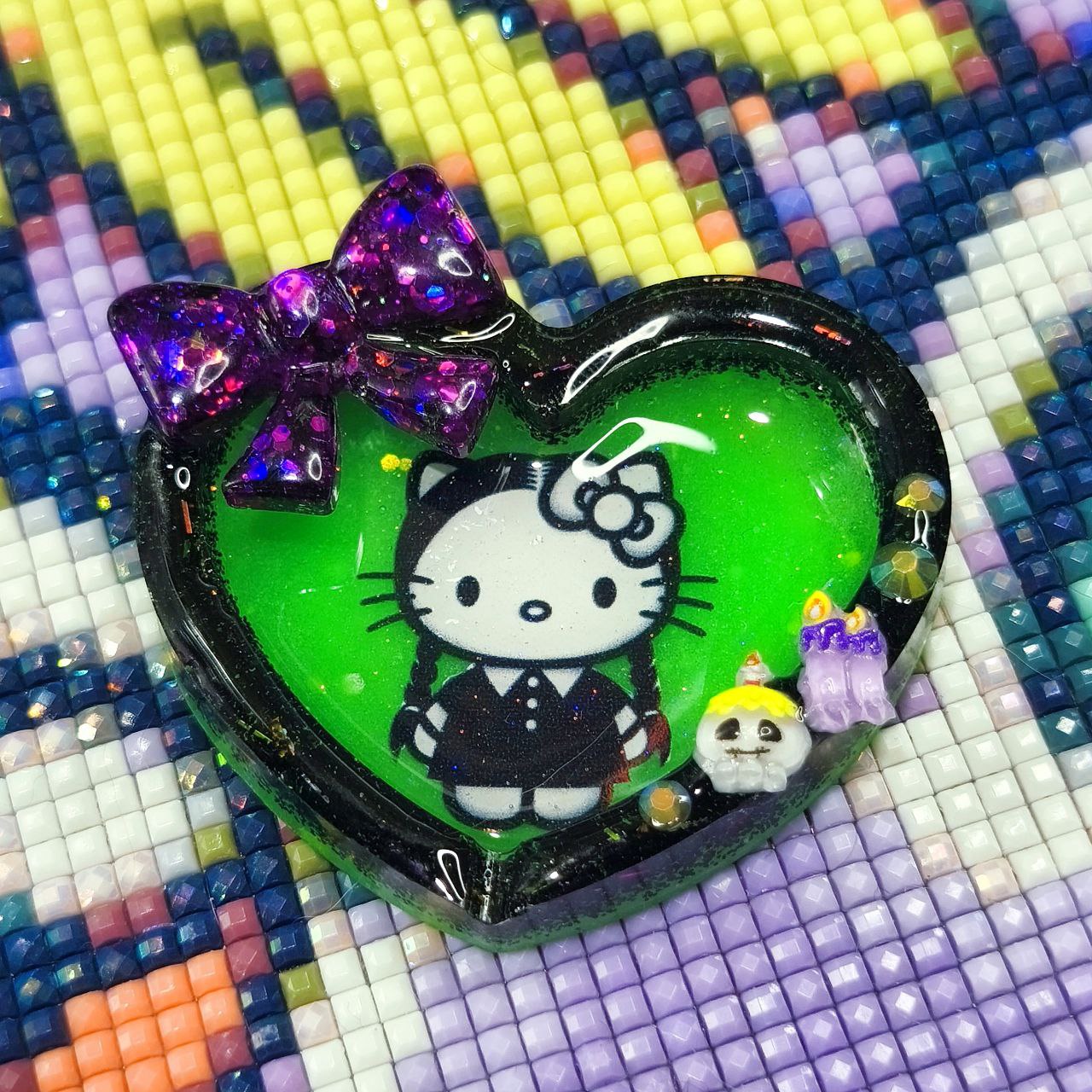 Cover Halloween Kitty-Miércoles