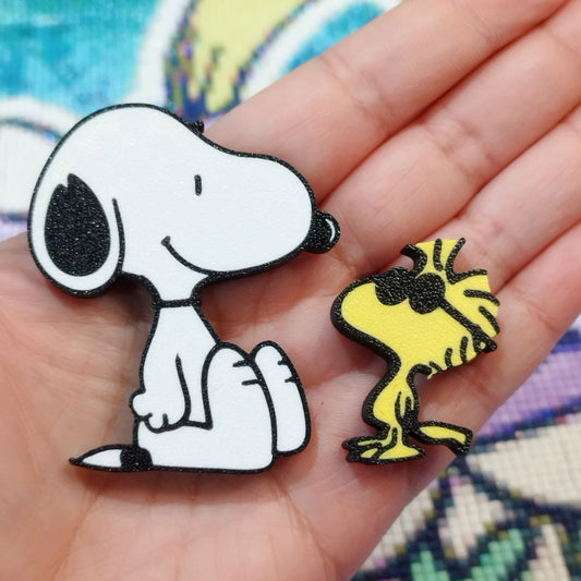 Covers Snoopy and Emilio